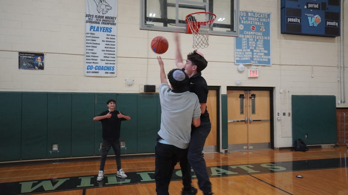 WHHS basketball